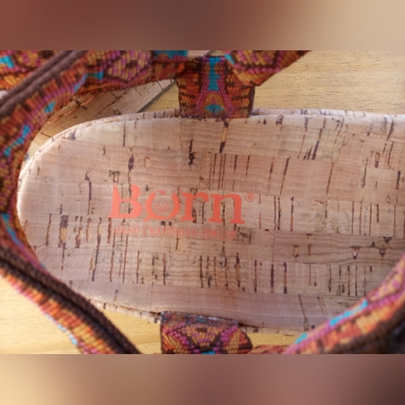 BORN HAND CRAFTED FOOTWEAR SANDLES SIZE 7 - Picture 5 of 7
